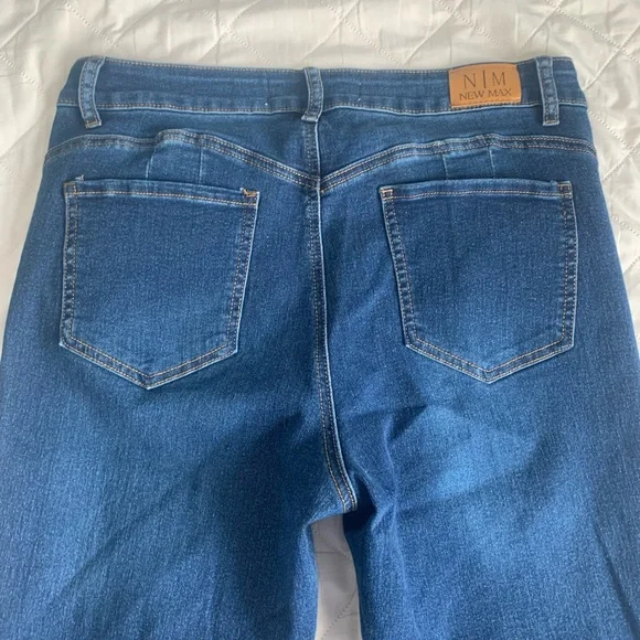 Embroidered Blue Women's Jeans - Picture 5 of 8